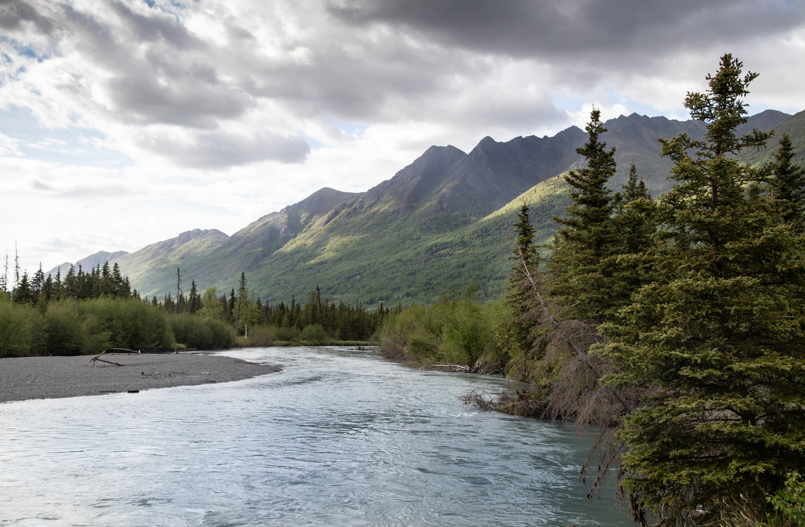 Alaska: mehr als Öl und Gletscher. Was du über Alltag, Kosten und Natur im 49. Staat wissen musst